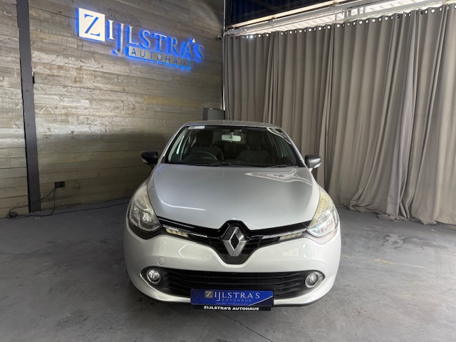RENAULT CLIO IV 900 T EXPRESSION 5DR (66KW)