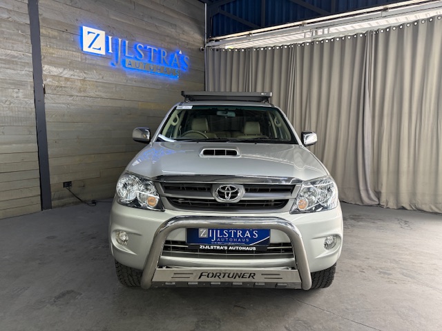 TOYOTA FORTUNER 3.0D-4D 4X4