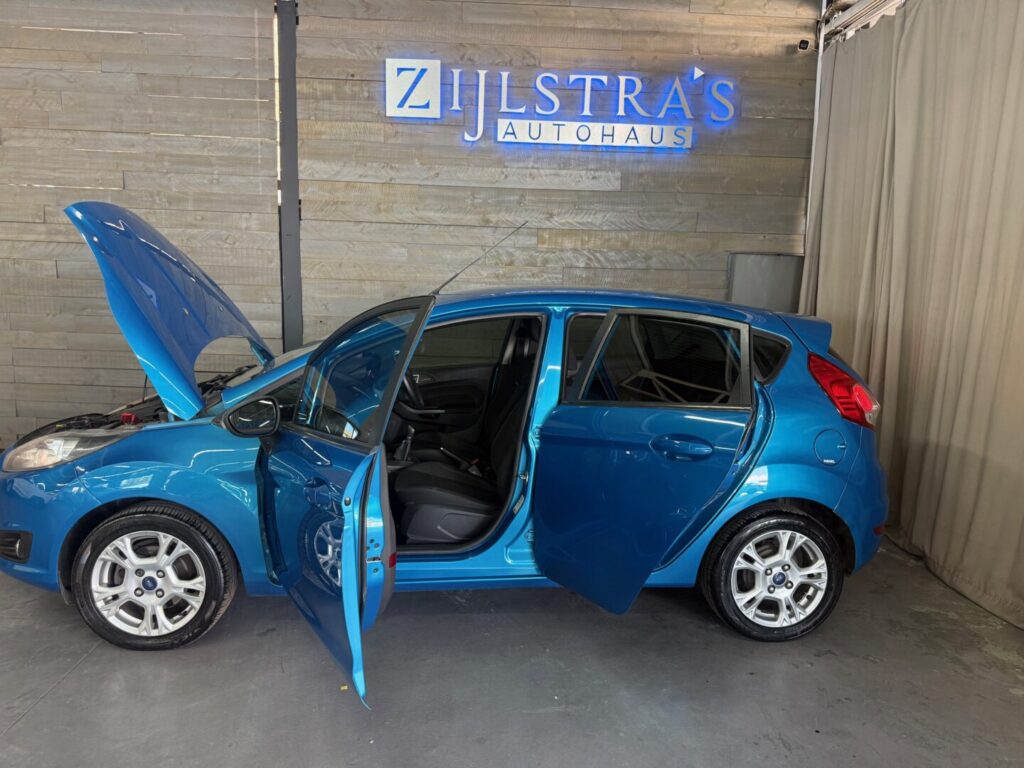 FORD FIESTA 1.5 TDCi AMBIENTE (5DR)
