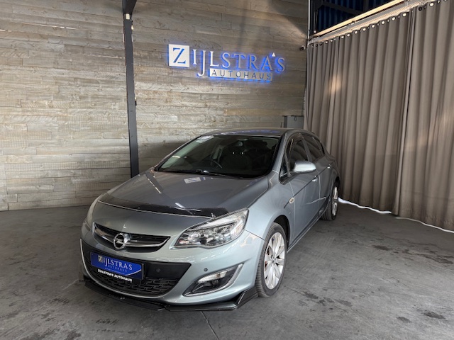OPEL ASTRA 1.4T ENJOY 5Dr