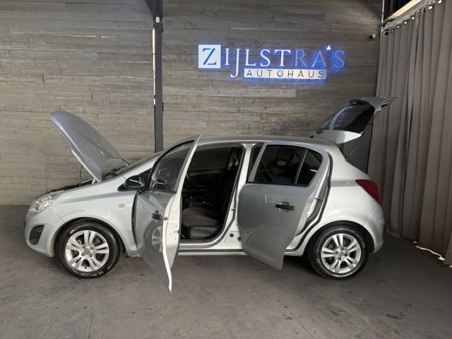 OPEL CORSA 1.4 ESSENTIA 5DR