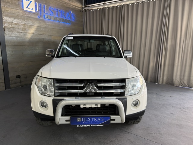 MITSUBISHI PAJERO 3.2 Di-Dc GLS SWB A/T
