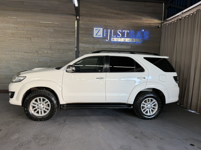 TOYOTA FORTUNER 3.0D-4D 4X4