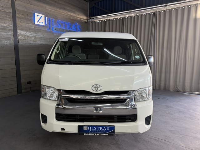 TOYOTA QUANTUM 2.5 D-4D 10 SEAT