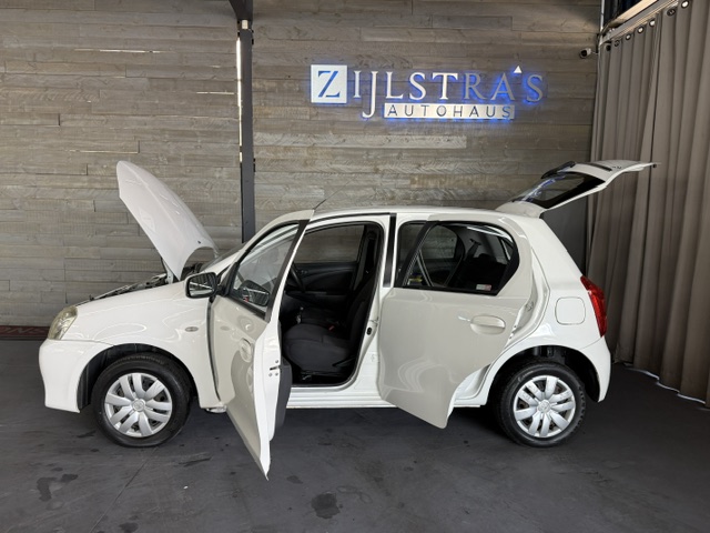 TOYOTA ETIOS 1.5 Xi 5Dr