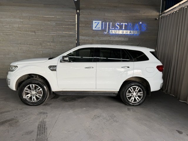 FORD EVEREST 2.2 TDCi XLT A/T