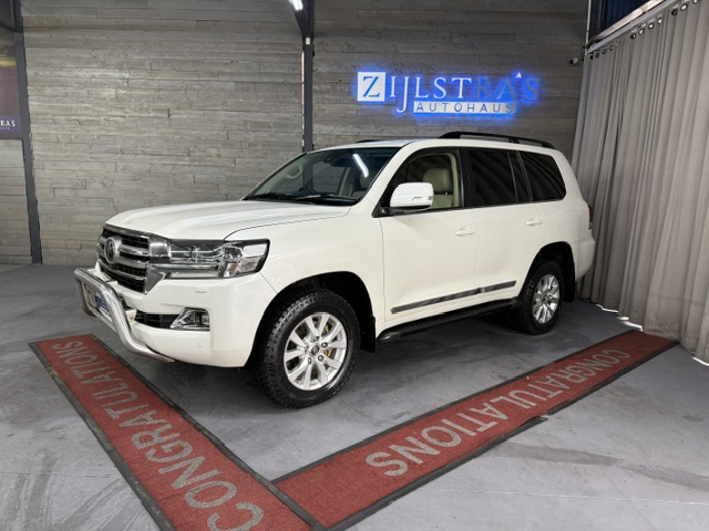 TOYOTA LAND CRUISER 200 V8 4.5D VX-R A/T