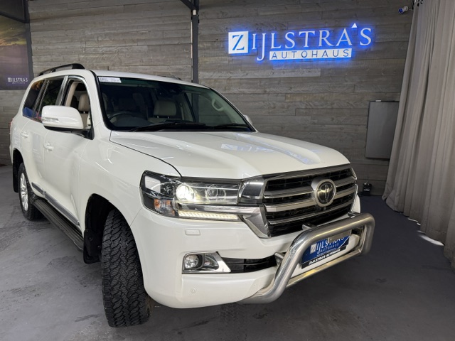 TOYOTA LAND CRUISER 200 V8 4.5D VX-R A/T