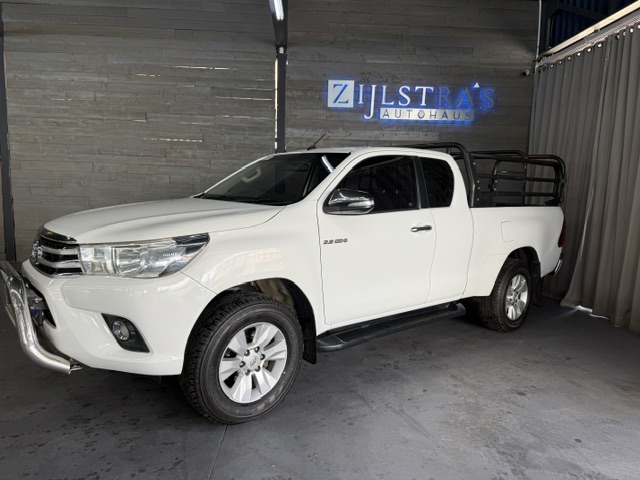TOYOTA HILUX 2.8 GD-6 RB RAIDER P/U E/CAB