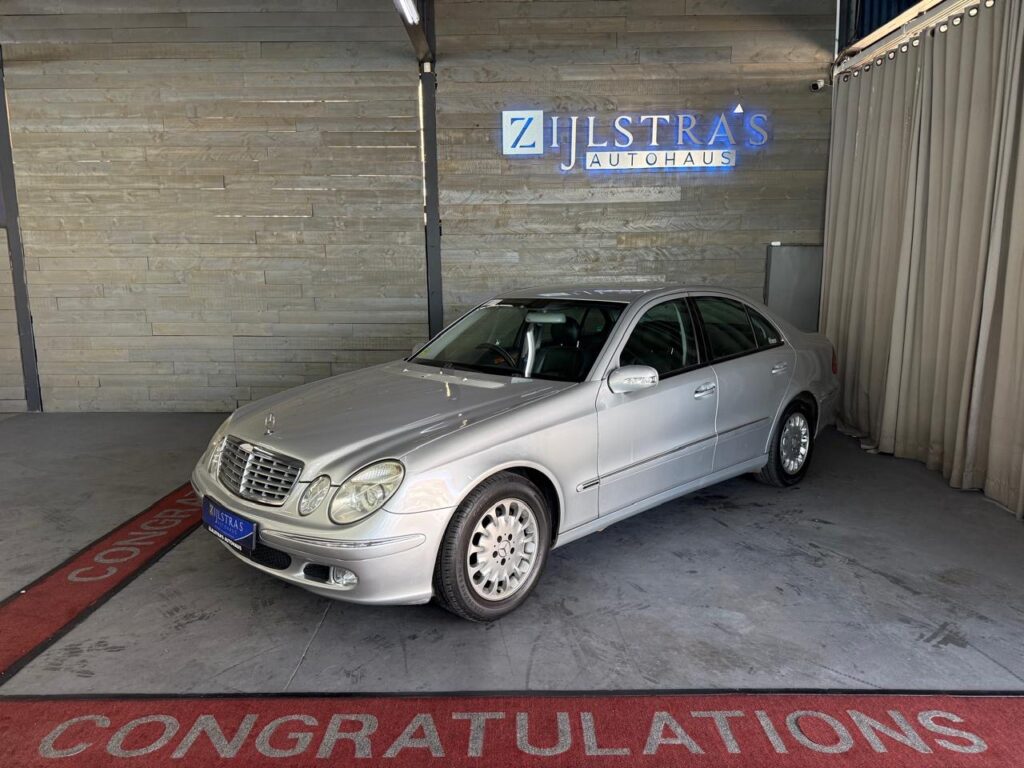 MERCEDES BENZ E 240 AVANTGARDE