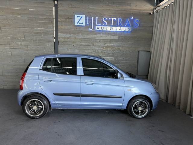KIA PICANTO 1.1 LX A/C